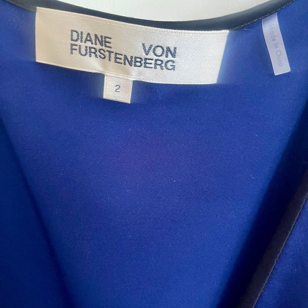 Diane Von Furstenberg Pleated Midi Dress - Picture 3 of 6